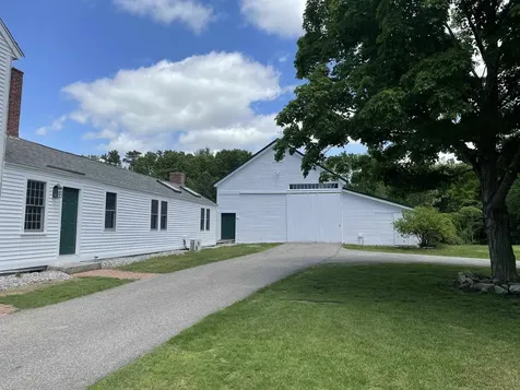 454 Main Street Fremont NH 03044