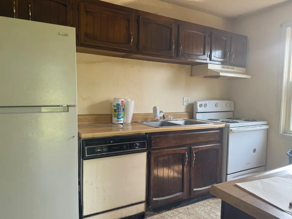 1 Saybrook Road Essex Junction VT 05452