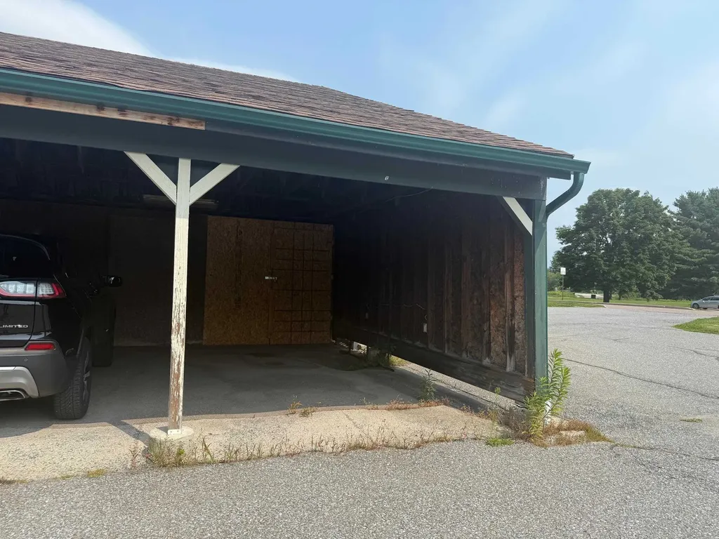 1 Saybrook Road Essex Junction VT 05452