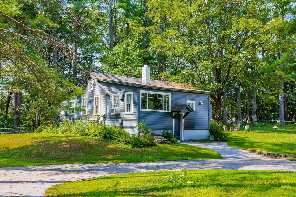 10 Bischoff Lane Hartland VT 05048