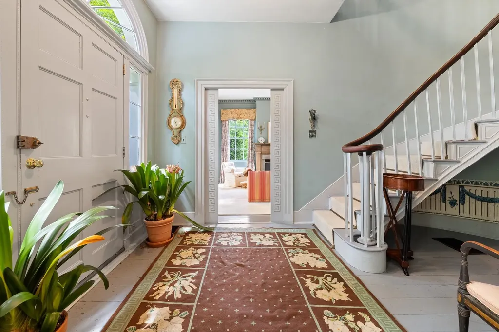 10 Bischoff Lane Hartland VT 05048