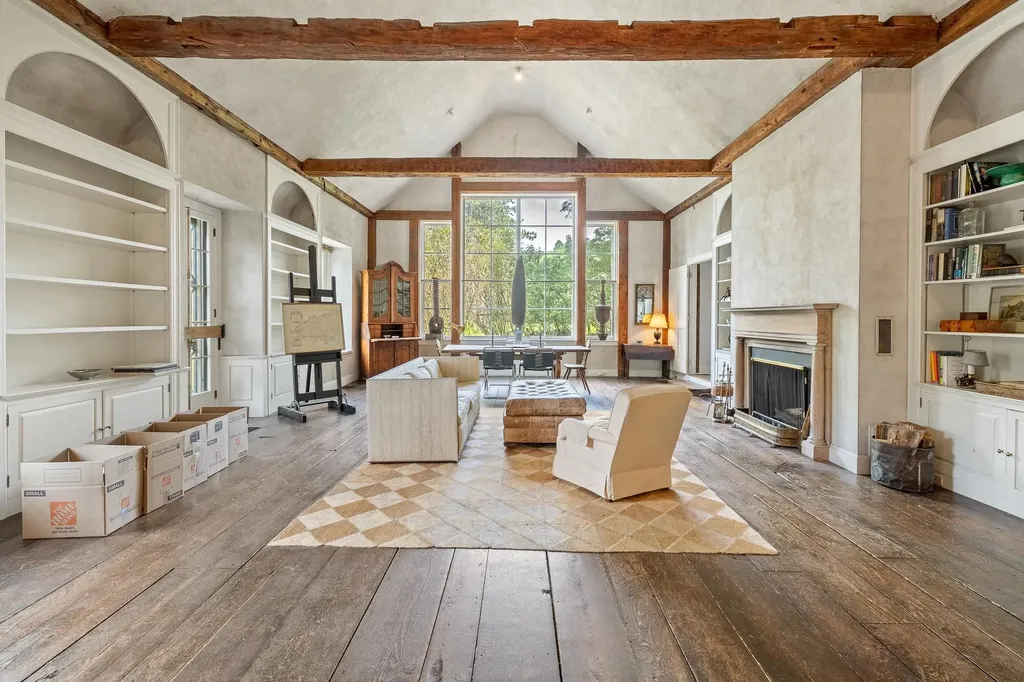 10 Bischoff Lane Hartland VT 05048