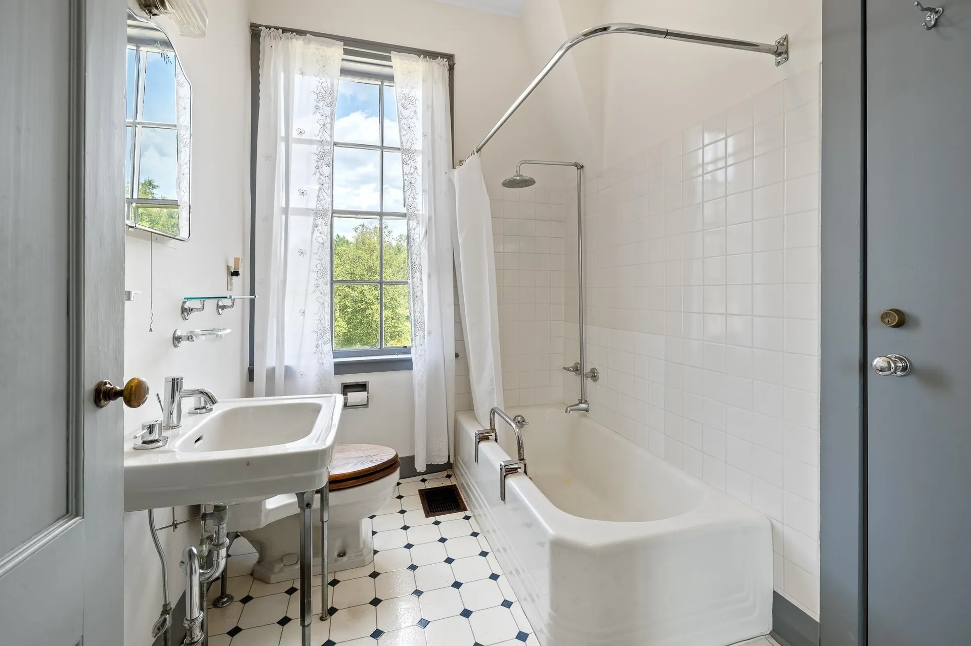 10 Bischoff Lane Hartland VT 05048