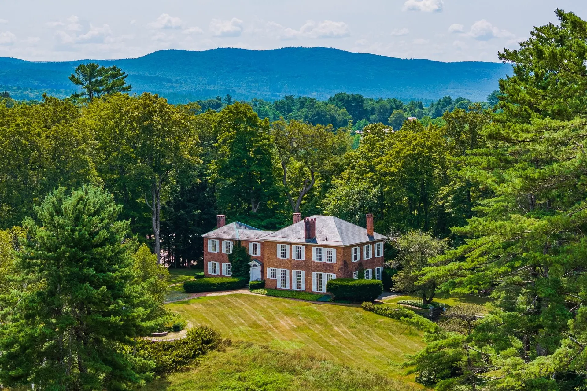 10 Bischoff Lane Hartland VT 05048