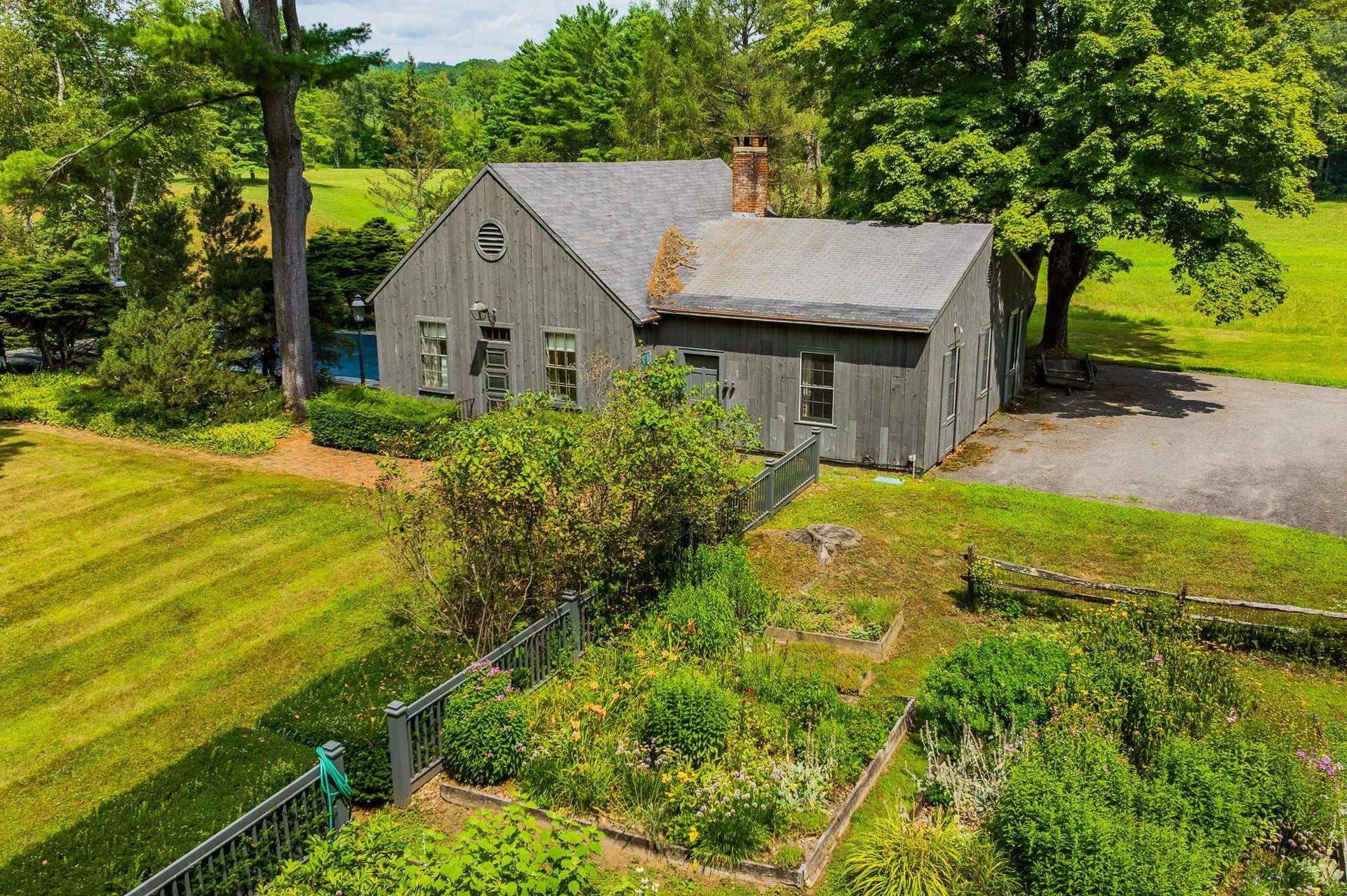 10 Bischoff Lane Hartland VT 05048