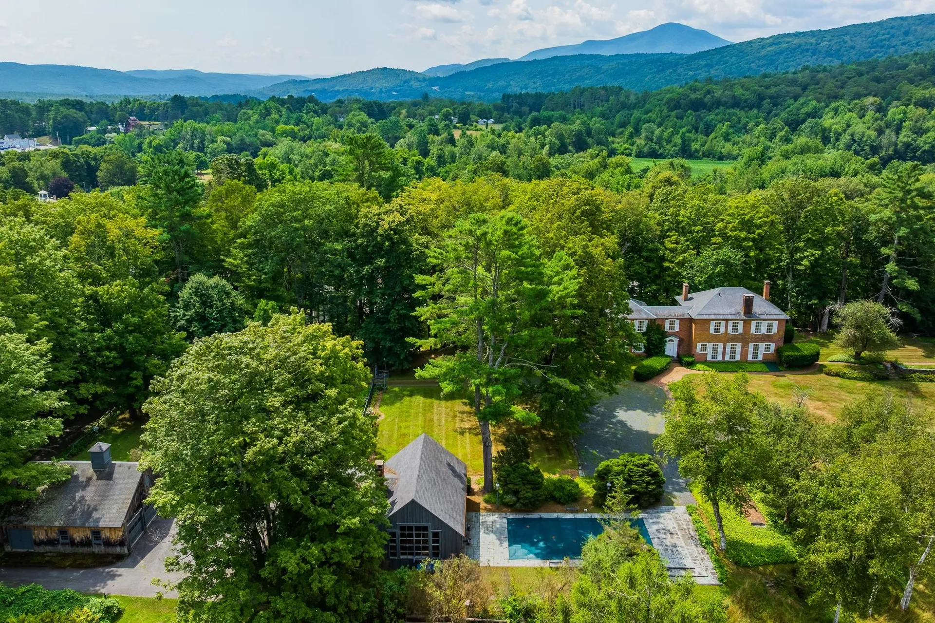 10 Bischoff Lane Hartland VT 05048