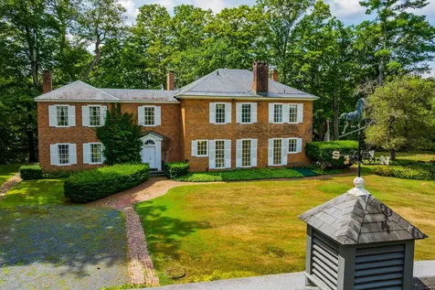 10 Bischoff Lane Hartland VT 05048