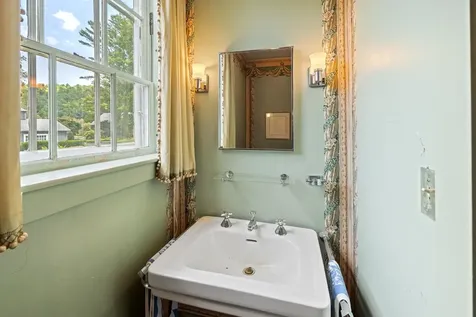 10 Bischoff Lane Hartland VT 05048