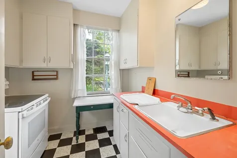 10 Bischoff Lane Hartland VT 05048