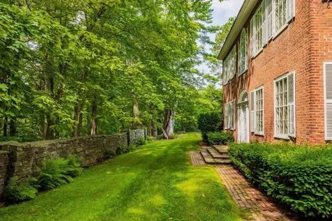 10 Bischoff Lane Hartland VT 05048