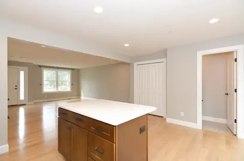 30 Brook Street Derry NH 03038