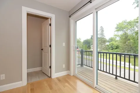 30 Brook Street Derry NH 03038