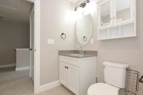 30 Brook Street Derry NH 03038