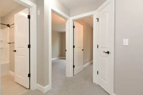 30 Brook Street Derry NH 03038