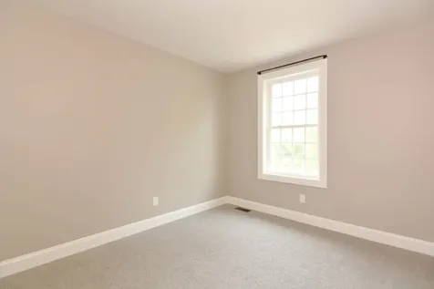 30 Brook Street Derry NH 03038