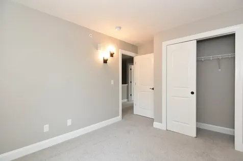 30 Brook Street Derry NH 03038