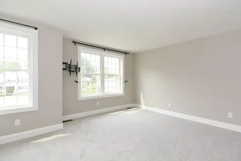 30 Brook Street Derry NH 03038