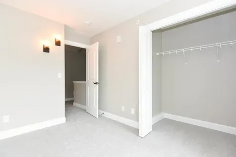 30 Brook Street Derry NH 03038