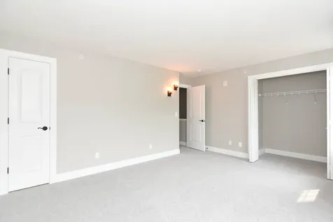 30 Brook Street Derry NH 03038