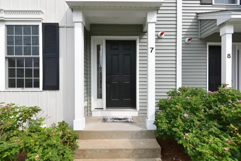 30 Brook Street Derry NH 03038