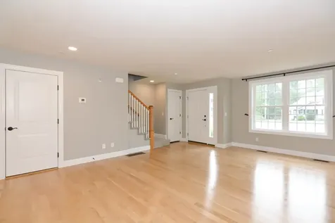 30 Brook Street Derry NH 03038