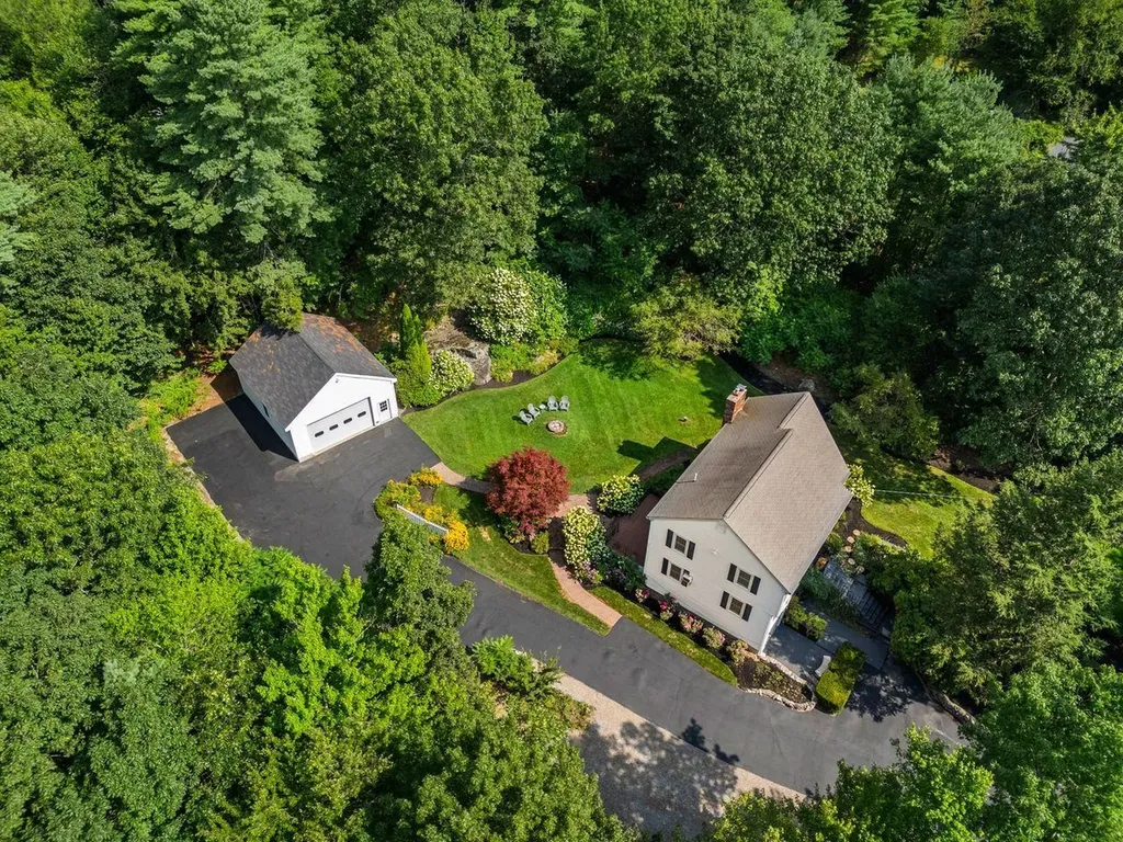 41 Gault Road Bedford NH 03110