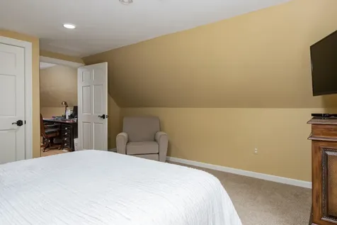 79 Oakmont Drive Concord NH 03301