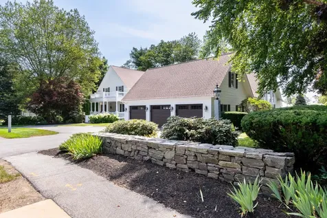 79 Oakmont Drive Concord NH 03301