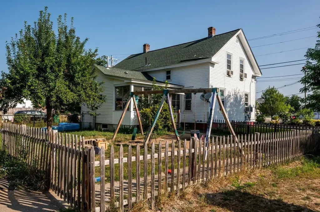 17-19 Upham Street Rochester NH 03867