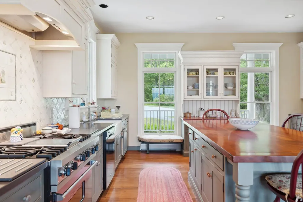 265 Route 123 Sharon NH 03458