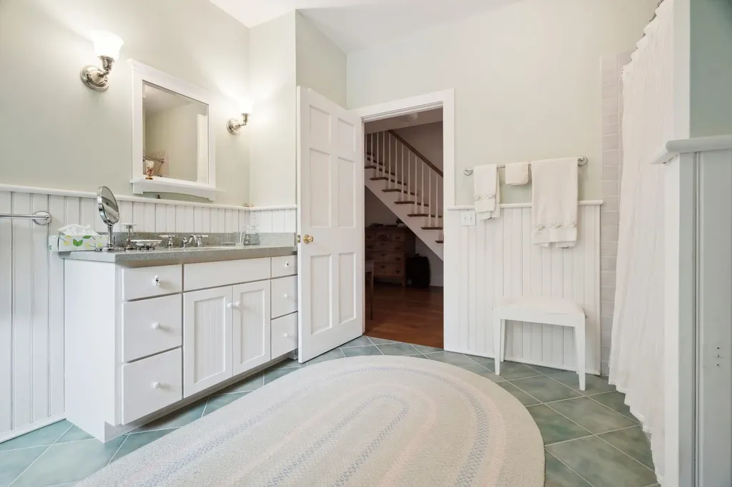 265 Route 123 Sharon NH 03458