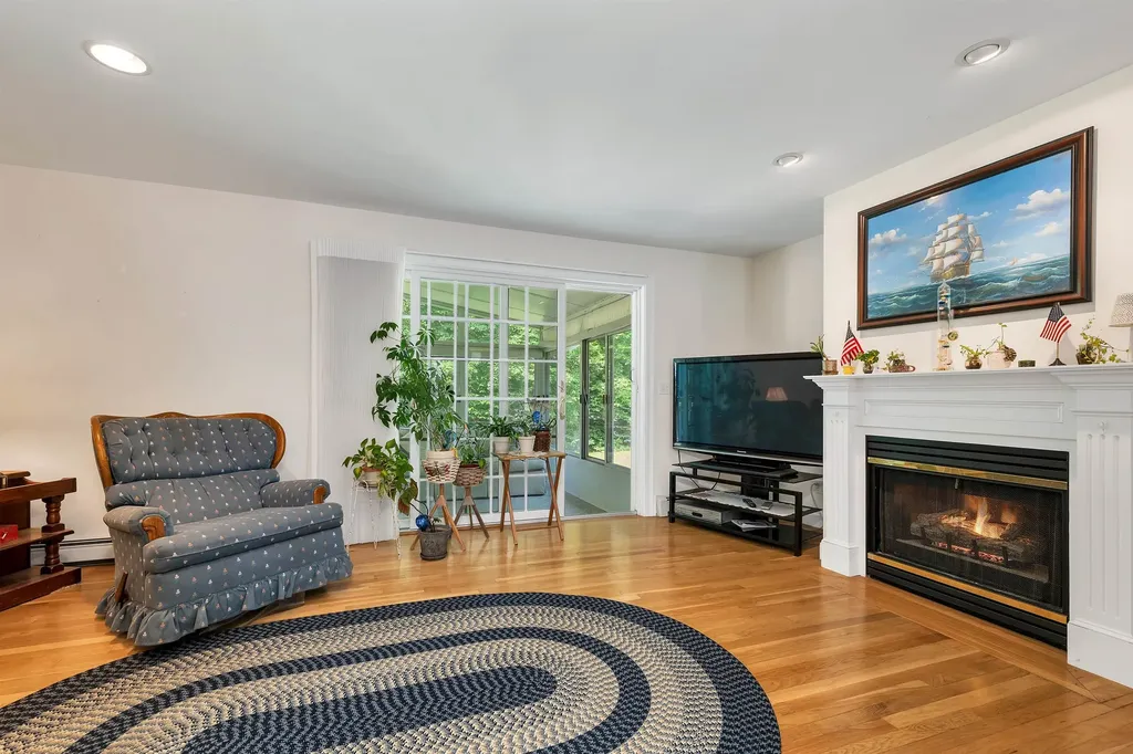 39 Winnipesaukee Drive Wolfeboro NH 03894