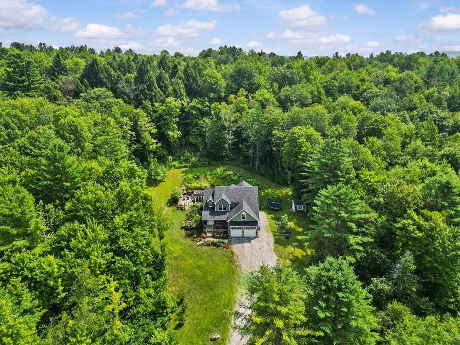 12 Goodrich Lane Essex VT 05452