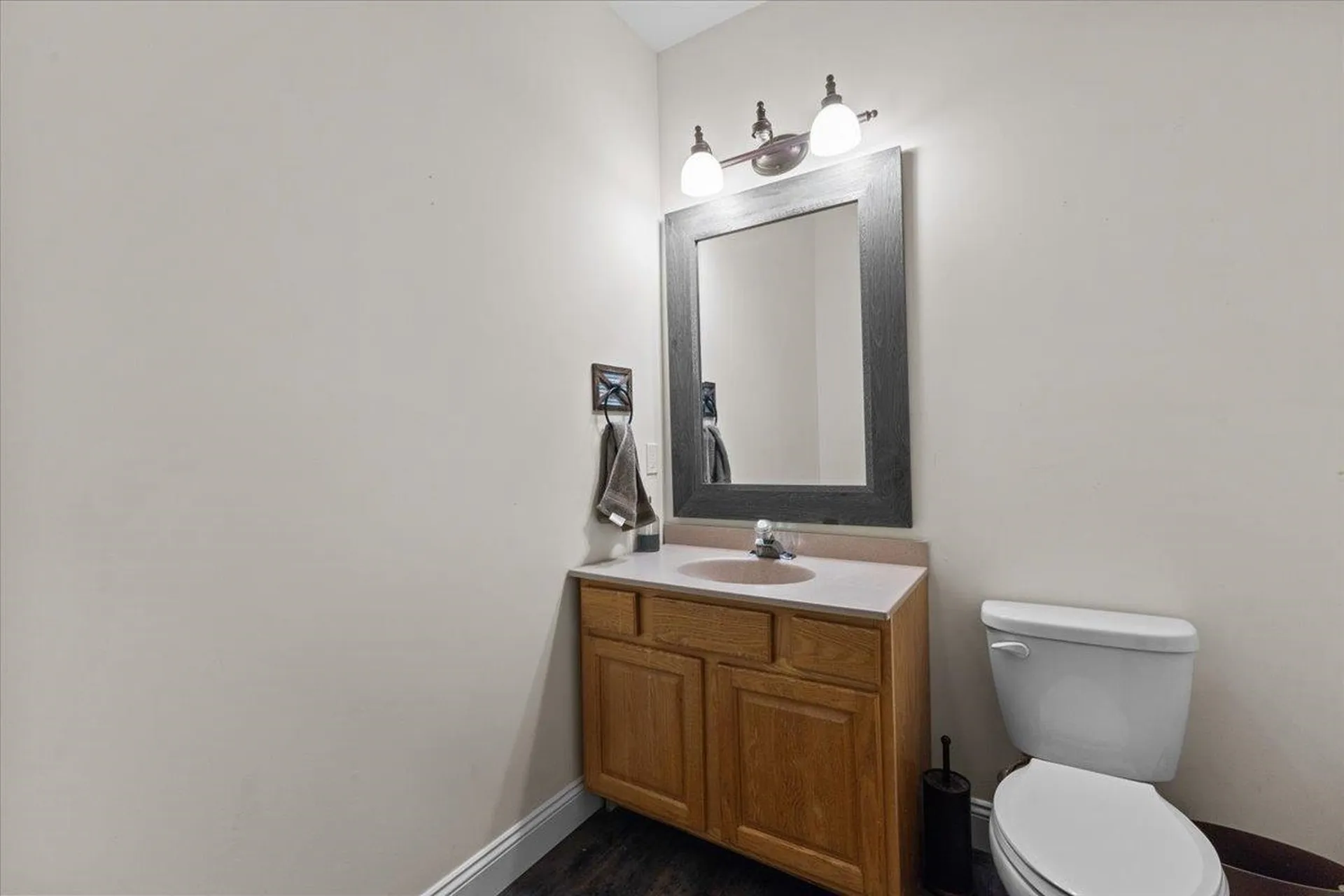 12 Goodrich Lane Essex VT 05452