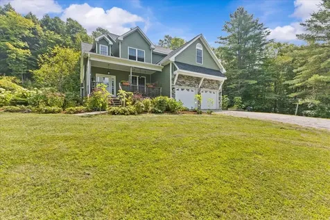 12 Goodrich Lane Essex VT 05452