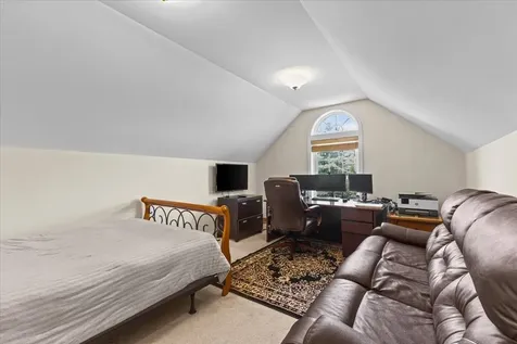 12 Goodrich Lane Essex VT 05452