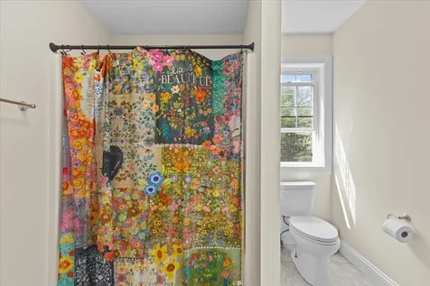 12 Goodrich Lane Essex VT 05452