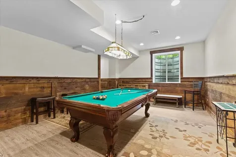 12 Goodrich Lane Essex VT 05452