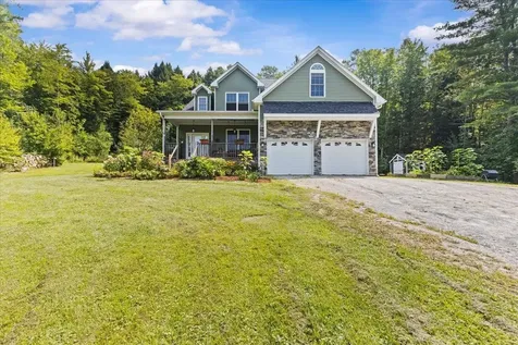 12 Goodrich Lane Essex VT 05452