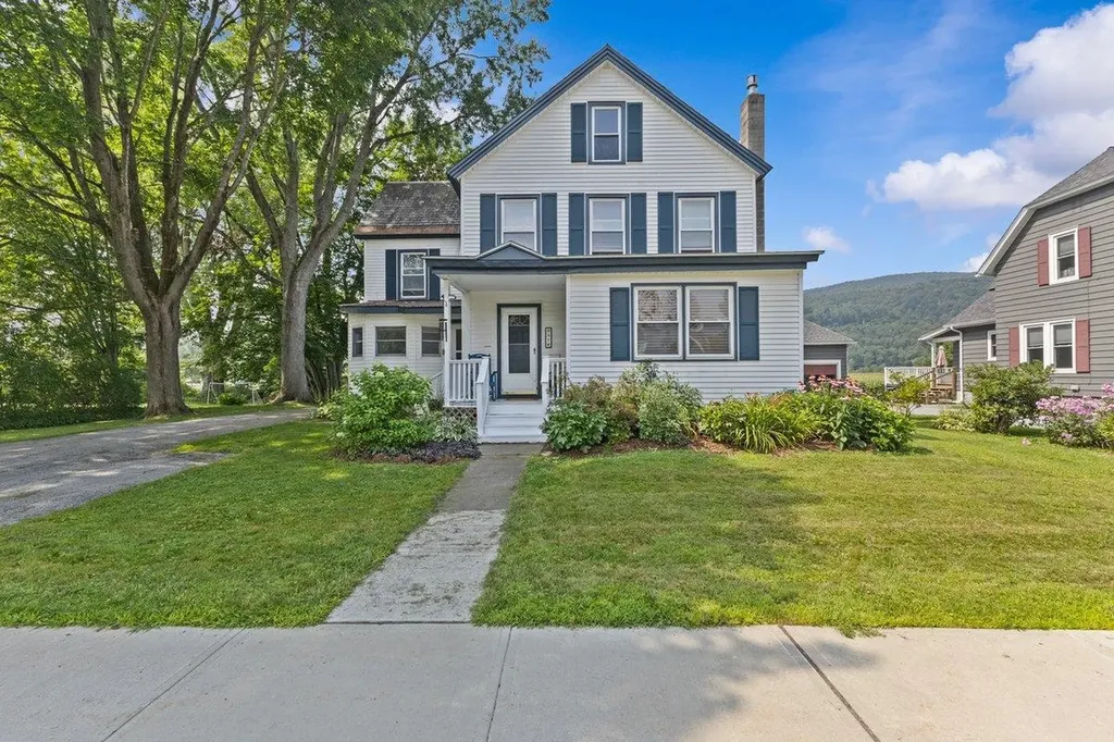 37 Randall Street Waterbury VT 05676