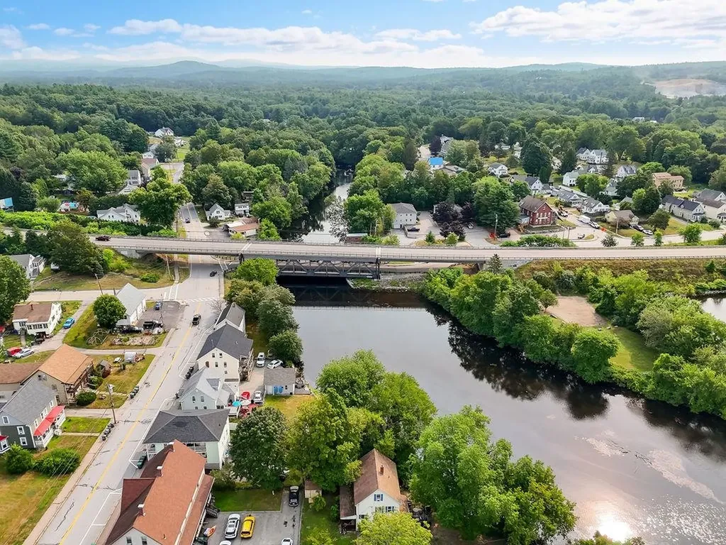 111 Glass Street Pembroke NH 03275