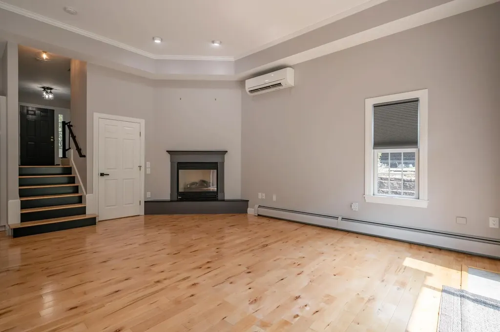 59 Clearwater Drive Dover NH 03820