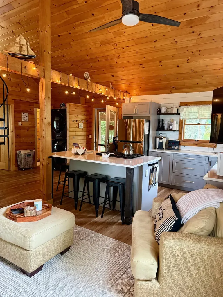 880 Lakeview Drive North Hero VT 05474