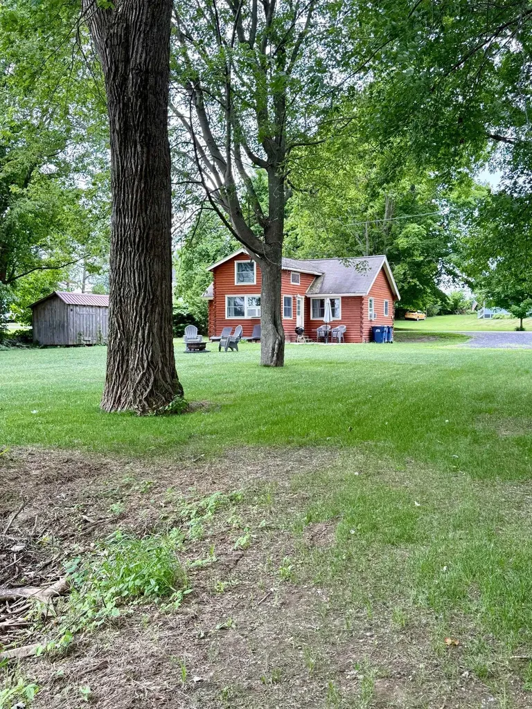 880 Lakeview Drive North Hero VT 05474