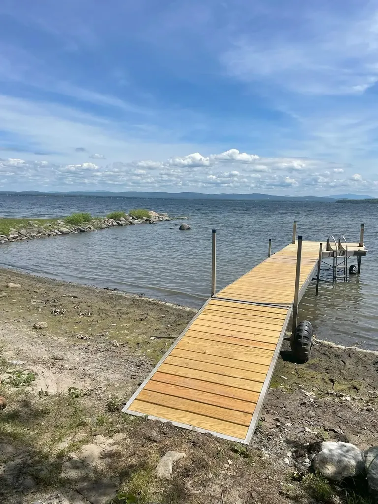 880 Lakeview Drive North Hero VT 05474