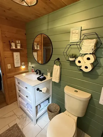 880 Lakeview Drive North Hero VT 05474