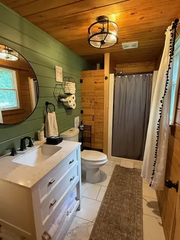 880 Lakeview Drive North Hero VT 05474