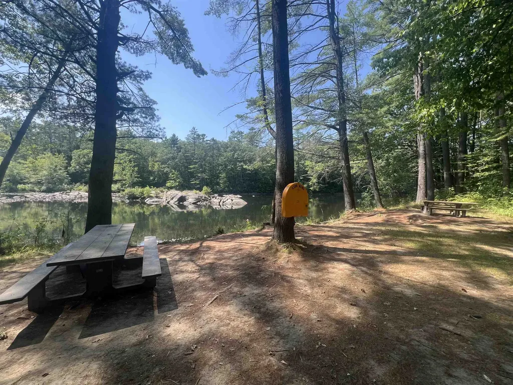 462 Coolidge Woods Road New Hampton NH 03256