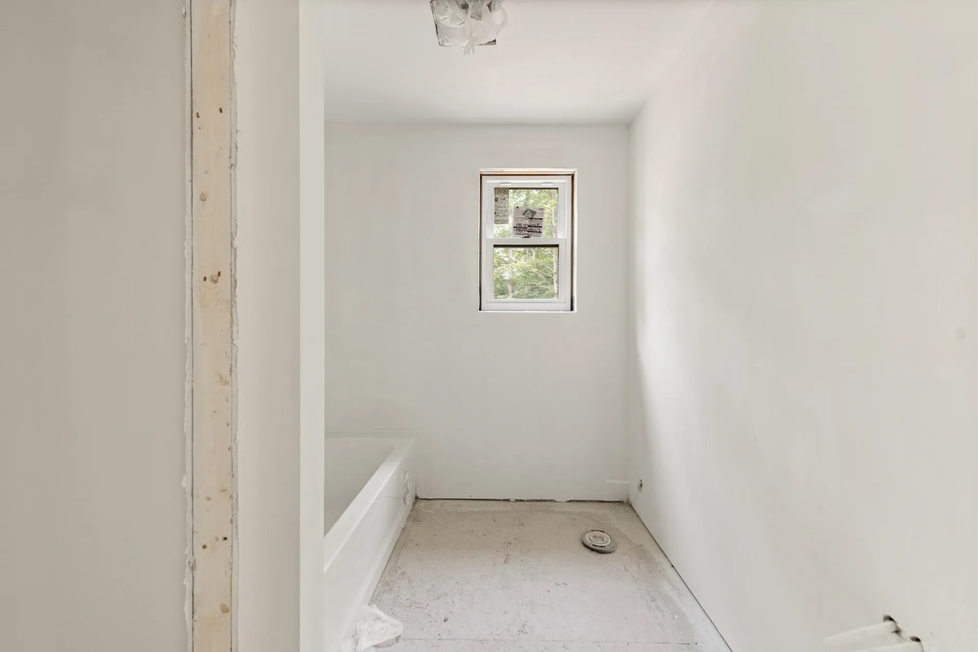462 Coolidge Woods Road New Hampton NH 03256
