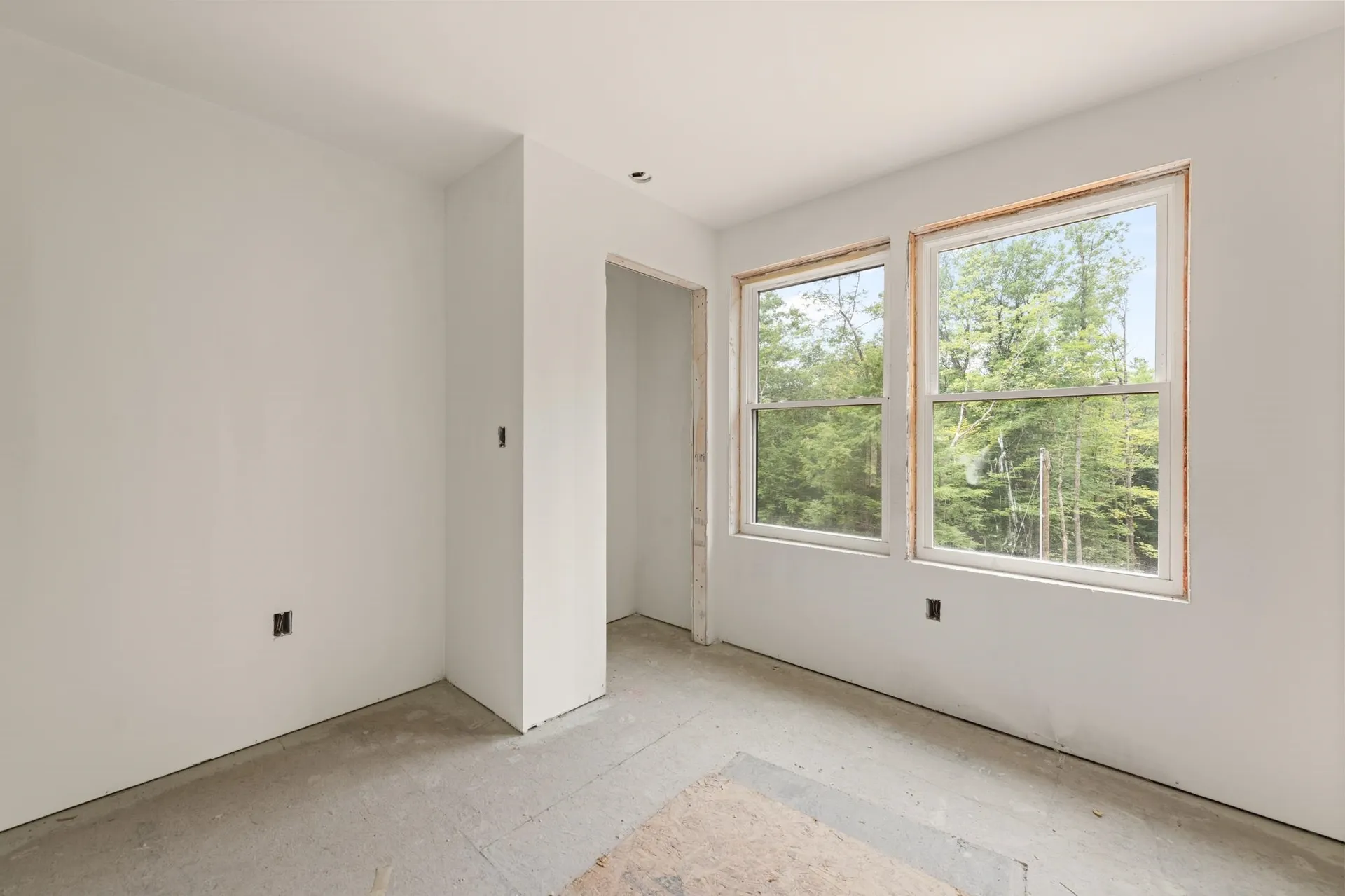 462 Coolidge Woods Road New Hampton NH 03256